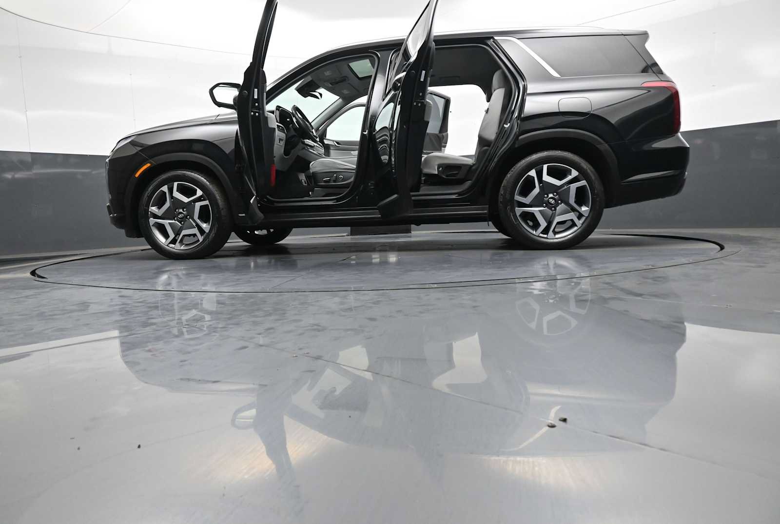 Certified 2023 Hyundai Palisade SEL w/ Cargo Package AWD/4WD image 51