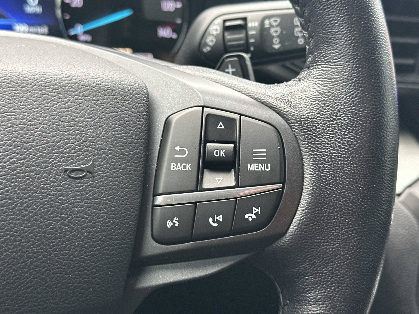 Used 2020 Ford Explorer XLT w/ Comfort Package AWD/4WD image 23