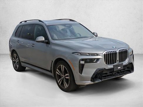 Used 2024 BMW X7 xDrive40i w/ Executive Package AWD/4WD image 3