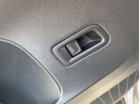 New 2026 Volkswagen Atlas Cross Sport SEL Premium R-Line image 27