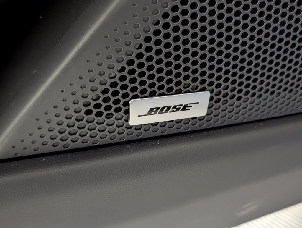 New 2026 Porsche Cayenne Electric AWD/4WD image 30