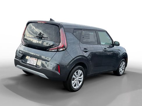 Certified 2023 Kia Soul LX image 5