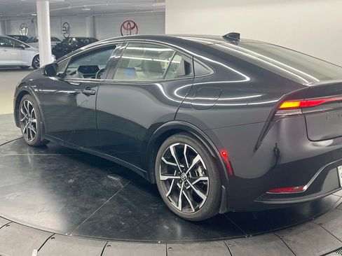 Used 2024 Toyota Prius Prime image 3