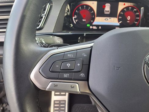 Used 2024 Volkswagen Atlas Cross Sport SEL Premium R-Line image 28