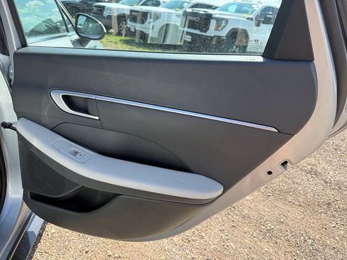 Used 2025 Hyundai Sonata SEL FWD image 37