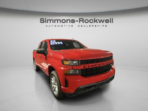 Used 2022 Chevrolet Silverado 1500 Custom image 5