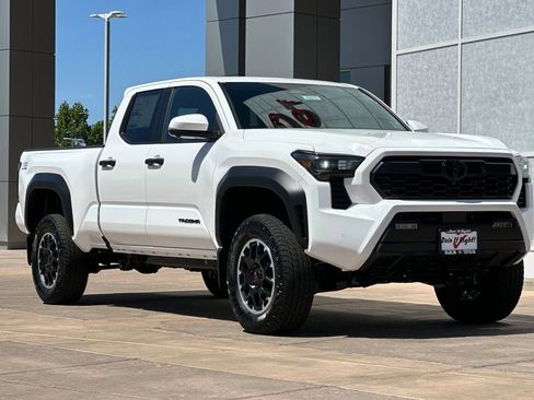 New 2026 Toyota Tacoma TRD Off-Road AWD/4WD image 2