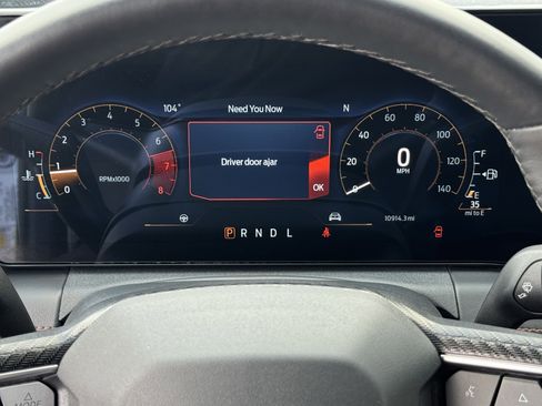 Used 2024 Ford Mustang Premium image 14