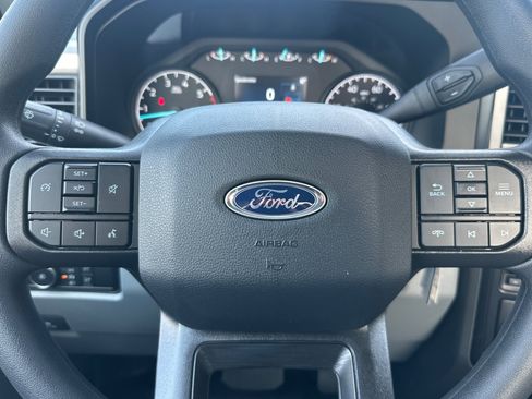 New 2026 Ford F250 XL w/ XL Chrome Package image 20