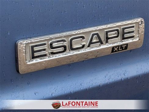 Used 2010 Ford Escape XLT image 10