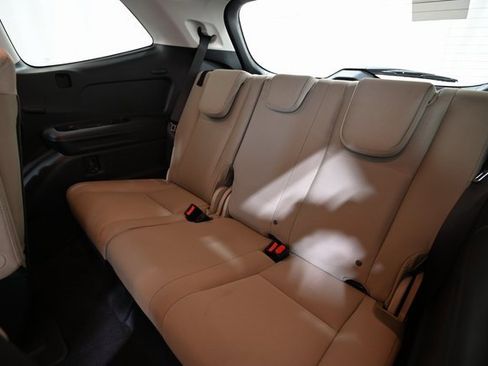 Certified 2024 Subaru Ascent Premium w/ Convenience Package image 9