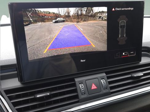 Used 2023 Audi Q5 2.0T Premium w/ Convenience Package image 22