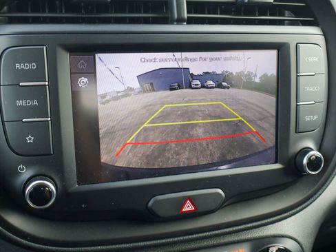 Used 2025 Kia Soul LX image 4