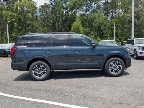 New 2026 Ford Expedition Active RWD image 14