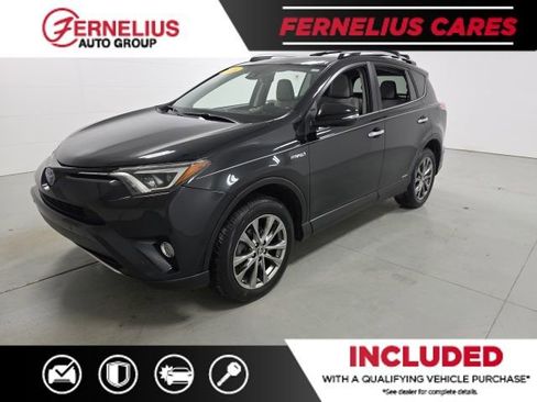 Used 2016 Toyota RAV4 Limited image 3