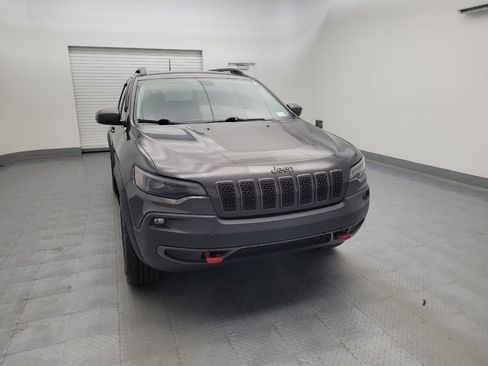 Used 2020 Jeep Cherokee Trailhawk w/ Cold Weather Group AWD/4WD image 14