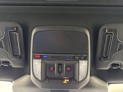 Used 2025 Subaru Forester Wilderness image 21