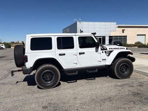 Used 2019 Jeep Wrangler Unlimited Rubicon AWD/4WD image 4