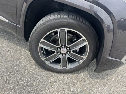 Used 2018 GMC Acadia Denali w/ Technology Package AWD/4WD image 41
