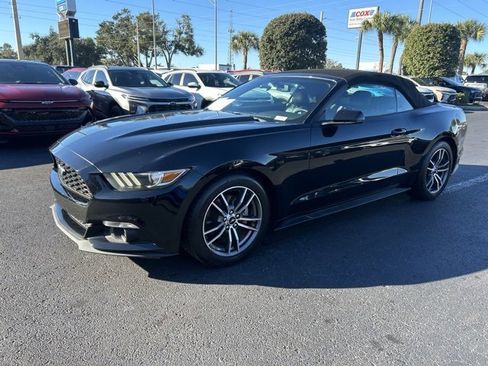 Used 2017 Ford Mustang Premium image 3