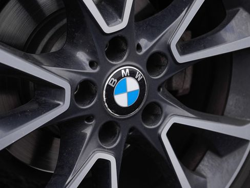 Used 2017 BMW X5 xDrive40e AWD/4WD image 9