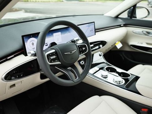 New 2026 Genesis GV70 2.5T AWD/4WD image 18