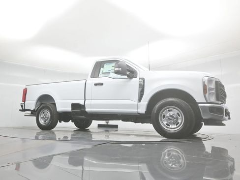 New 2026 Ford F250 XL w/ XL Chrome Package image 41