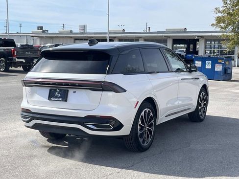 New 2026 Lincoln Nautilus Reserve AWD/4WD image 4