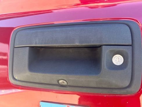 Used 2020 Chevrolet Colorado LT w/ LT Convenience Package RWD image 8