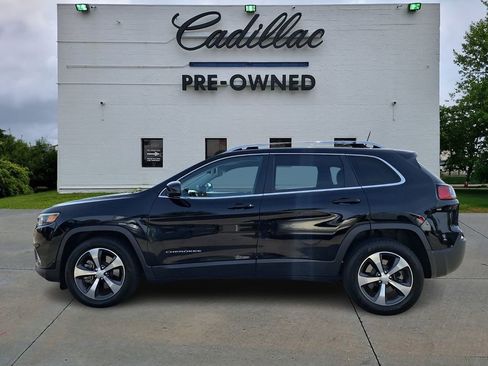Used 2019 Jeep Cherokee Limited image 6