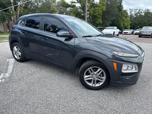 Used 2021 Hyundai Kona SE FWD image 6