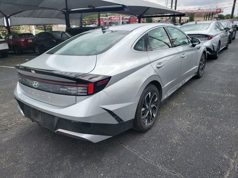 Used 2025 Hyundai Sonata SEL FWD image 8