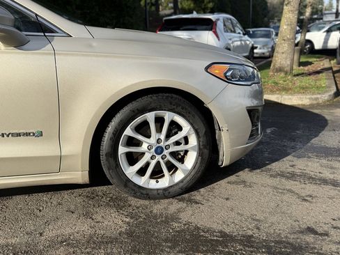 Used 2019 Ford Fusion SEL image 14