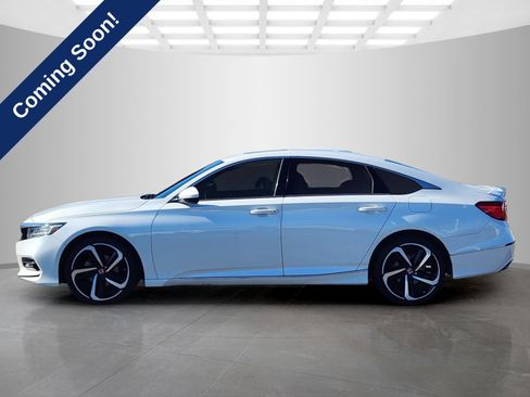 Used 2018 Honda Accord EX image 4