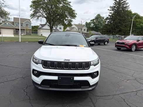 Used 2026 Jeep Compass Limited AWD/4WD image 3
