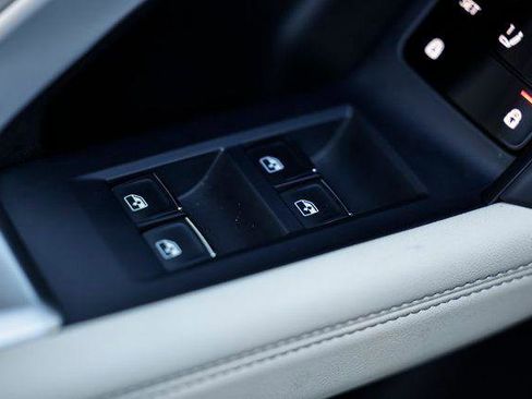 Certified 2025 Audi Q5 Premium Plus w/ Premium Plus image 15