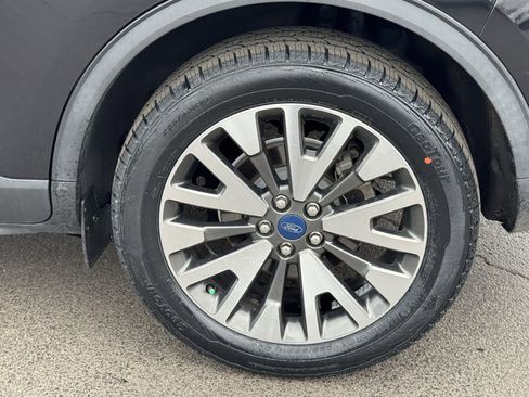 Used 2020 Ford Escape Titanium AWD/4WD image 42