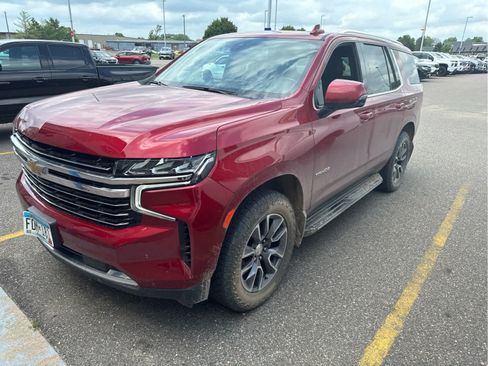 Used 2021 Chevrolet Tahoe LT w/ LT Signature Package AWD/4WD image 4