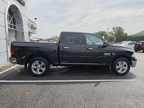 Used 2017 RAM 1500 Big Horn AWD/4WD image 2