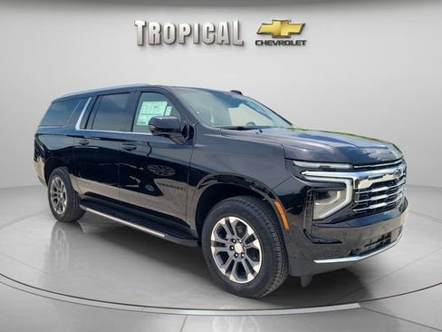 New 2026 Chevrolet Suburban LT w/ Comfort Package RWD image 7
