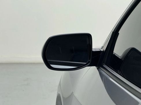 Used 2019 Honda HR-V LX image 17