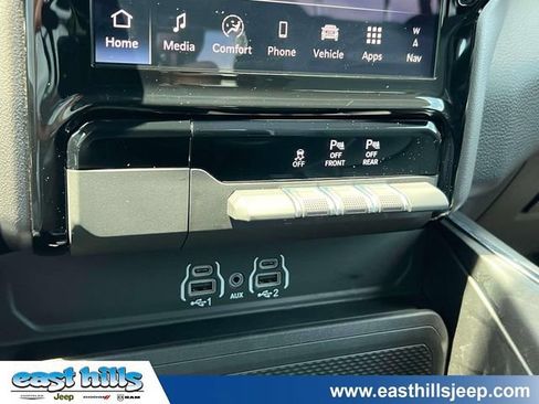 Certified 2026 RAM 1500 Laramie AWD/4WD image 35