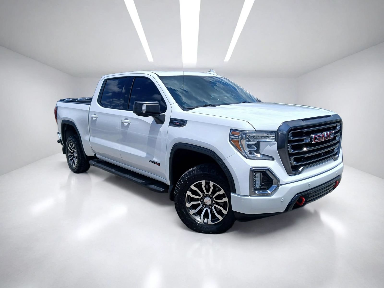 Used 2020 GMC Sierra 1500 AT4 w/ Off Road Performance Package AWD/4WD image 2