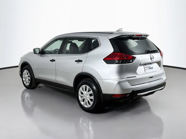 Used 2017 Nissan Rogue S AWD/4WD image 10