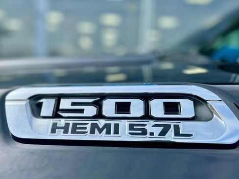 Used 2019 RAM 1500 Big Horn AWD/4WD image 9