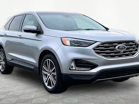 Used 2024 Ford Edge Titanium w/ Equipment Group 301A AWD/4WD image 12