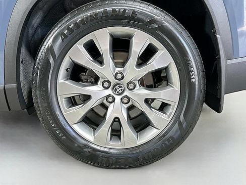 Used 2024 Toyota Grand Highlander AWD Hybrid image 34