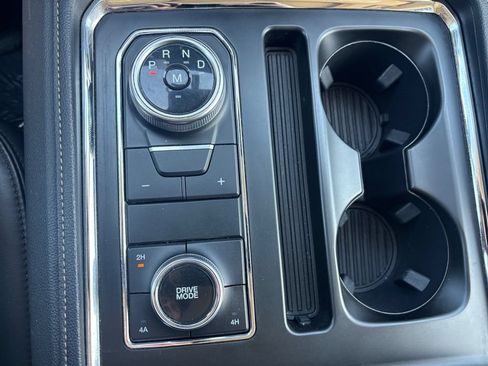 Used 2024 Ford Expedition XLT AWD/4WD image 21