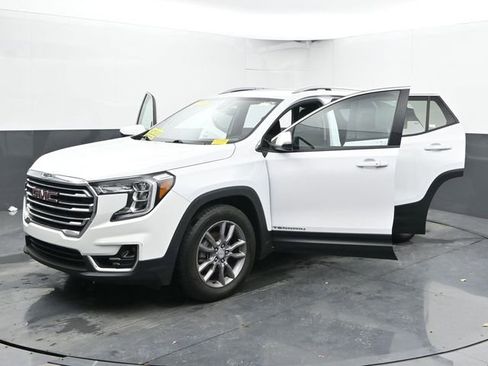 Used 2023 GMC Terrain SLT image 53