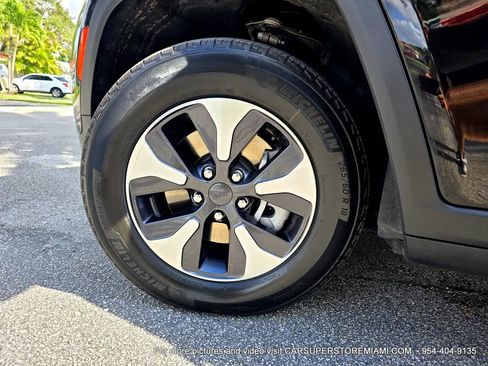 Used 2023 Jeep Grand Cherokee Sport Utility 4D image 71